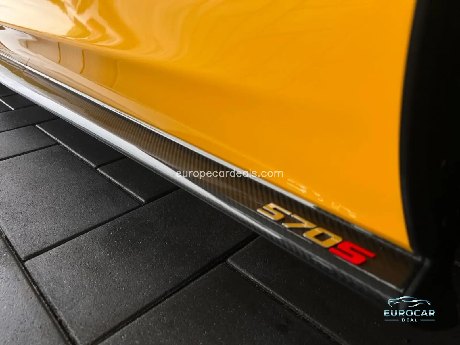 McLaren 570S