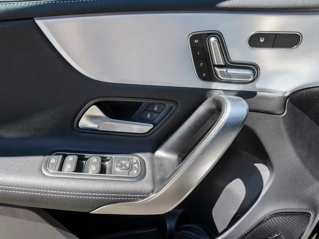 Mercedes-Benz A 35 AMG