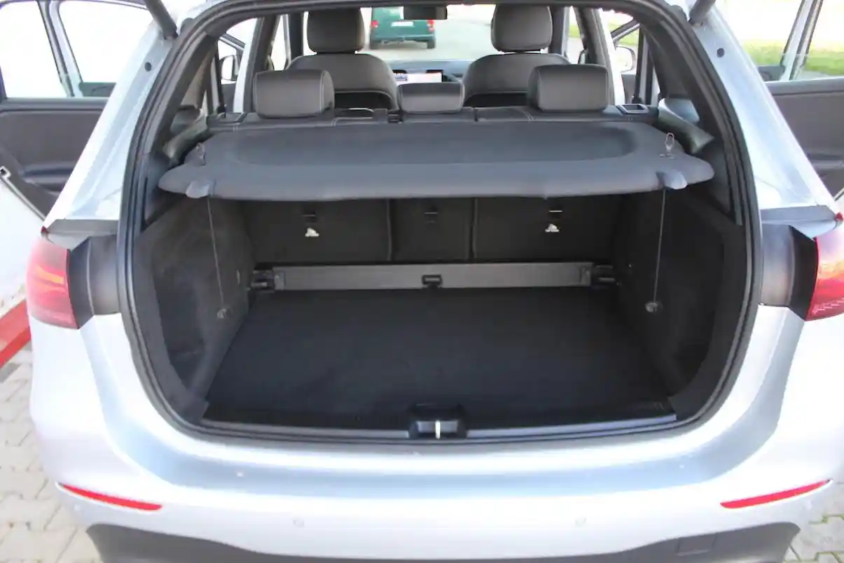 Mercedes-Benz B 180