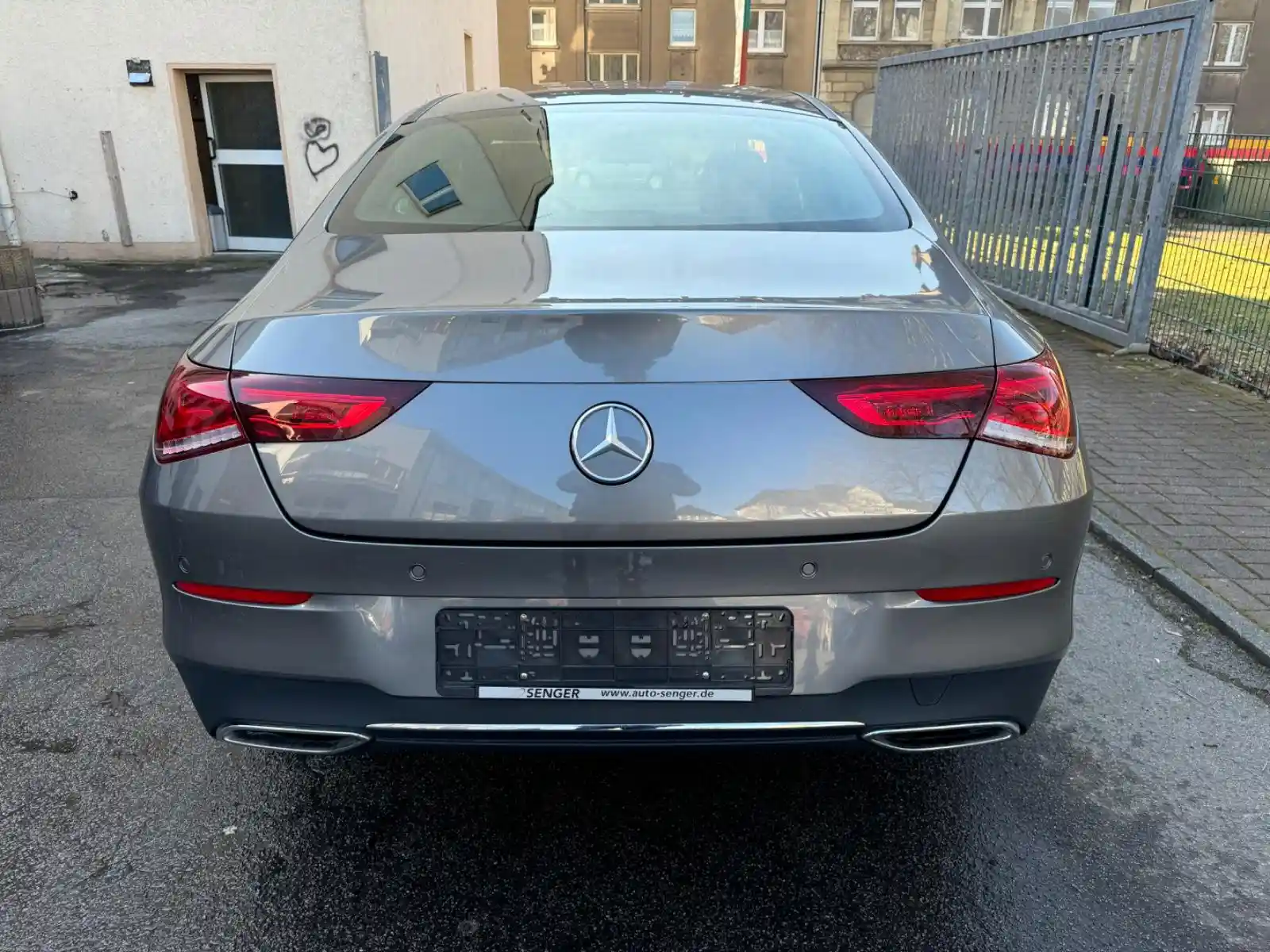 Mercedes-Benz CLA 180