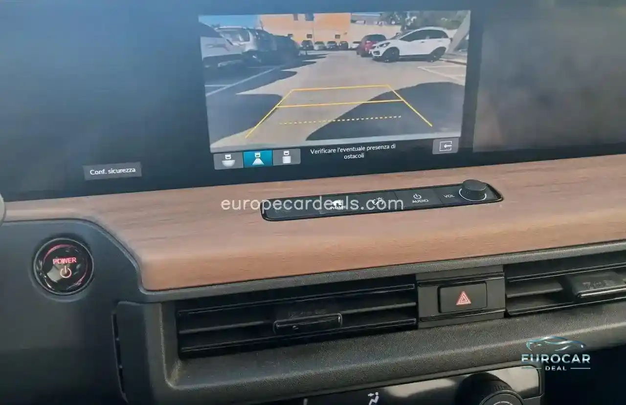 Honda e
