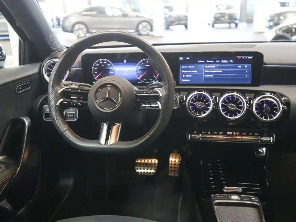 Mercedes-Benz A 200