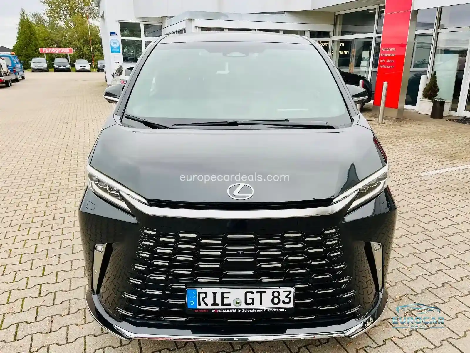 Lexus LM