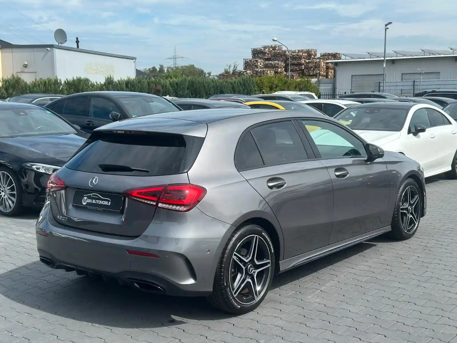 Mercedes-Benz A 200
