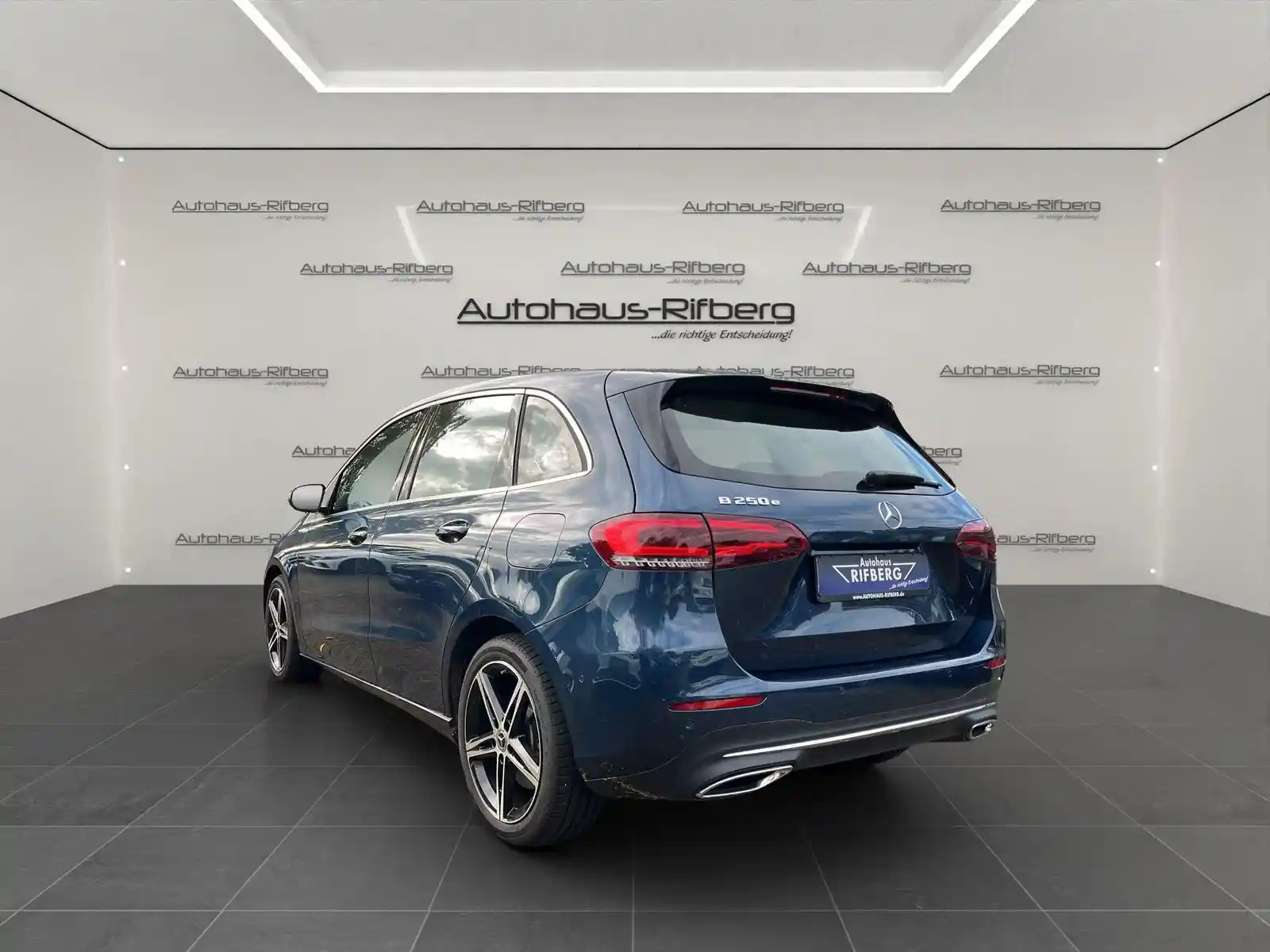 Mercedes-Benz B 250