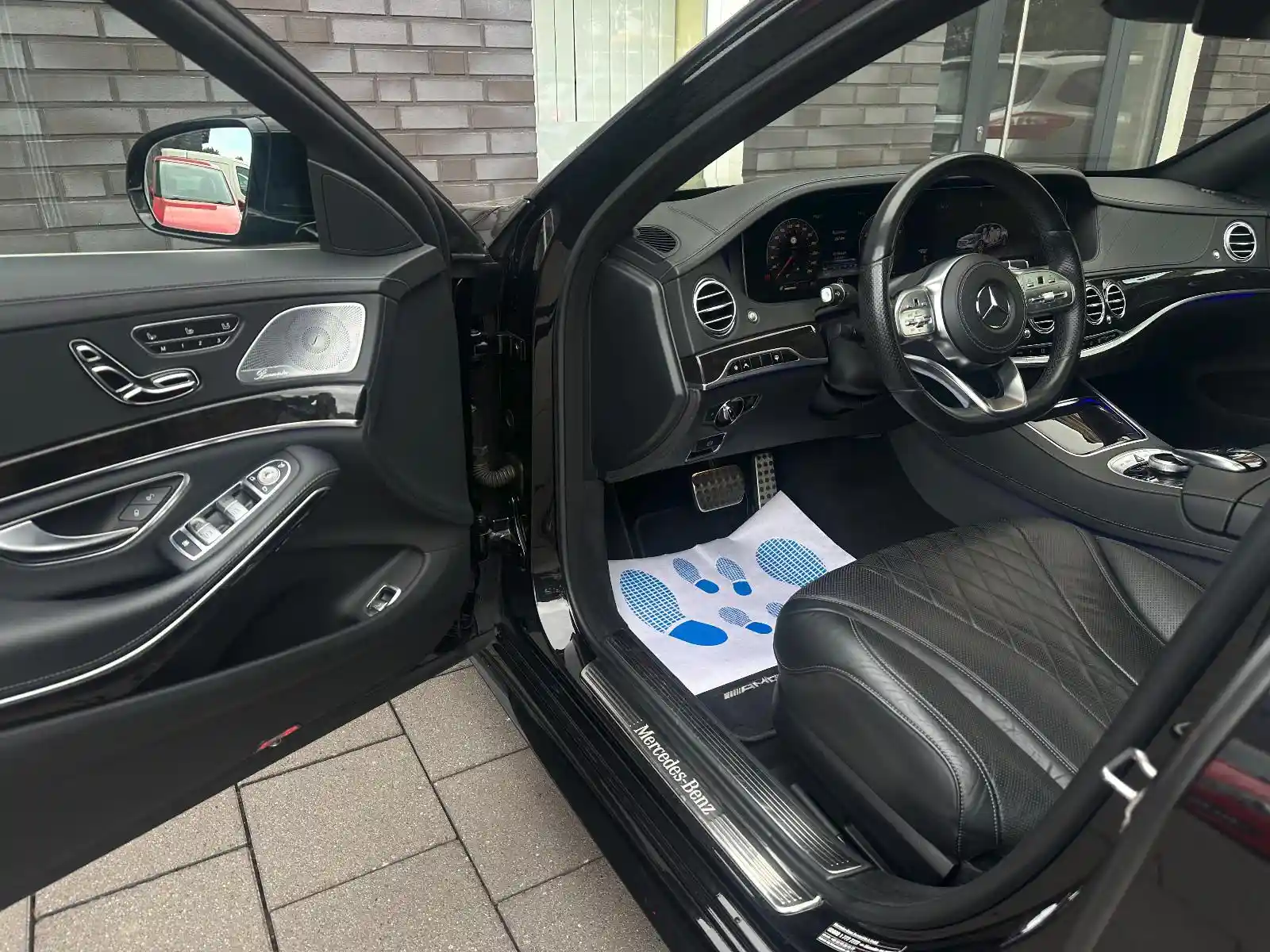Mercedes-Benz S 560