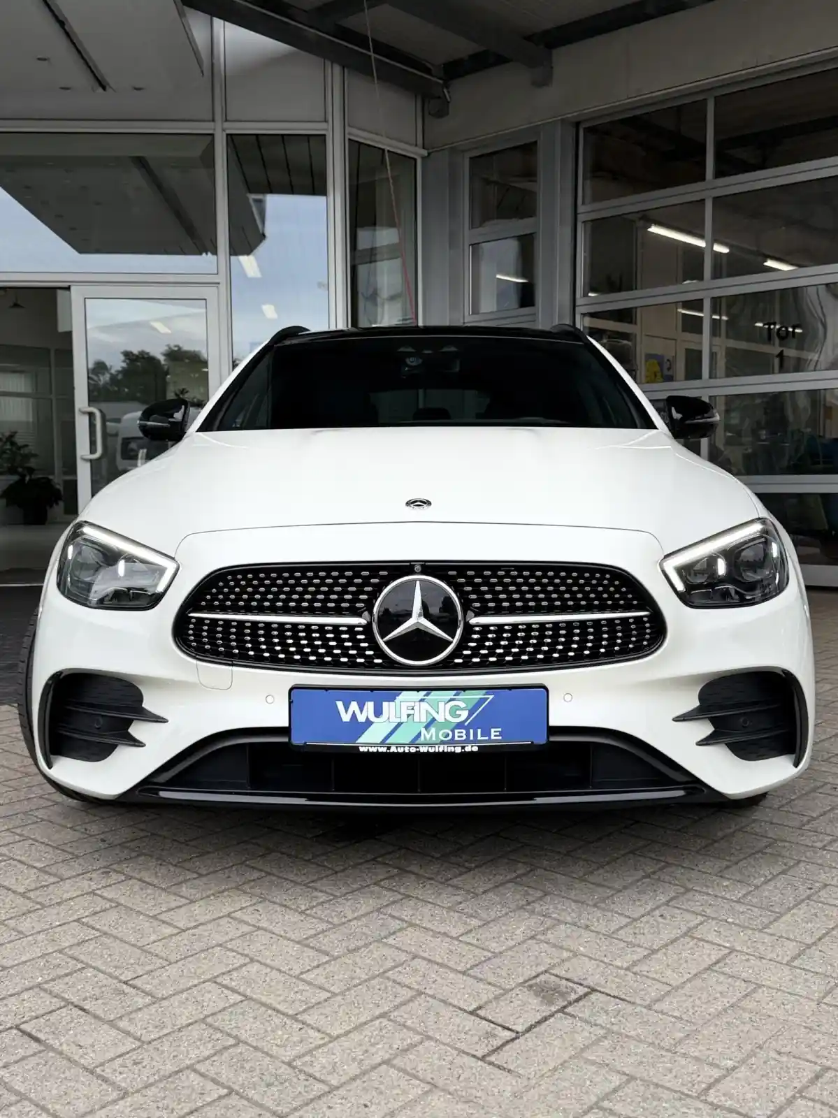Mercedes-Benz E 300