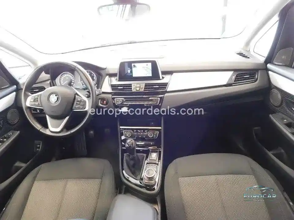 BMW 218