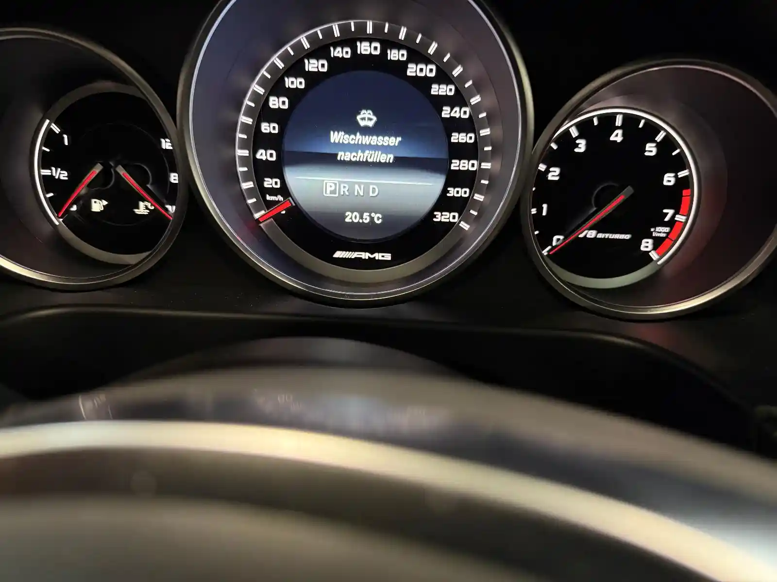 Mercedes-Benz E 63 AMG
