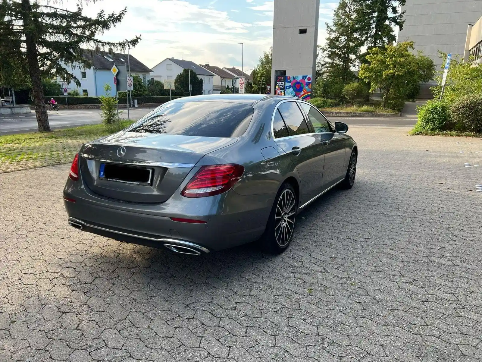 Mercedes-Benz E 220