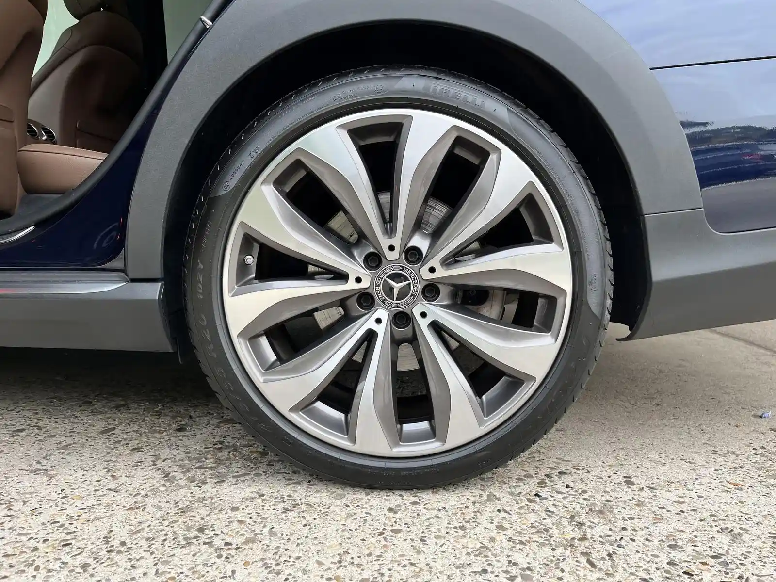 Mercedes-Benz E 400