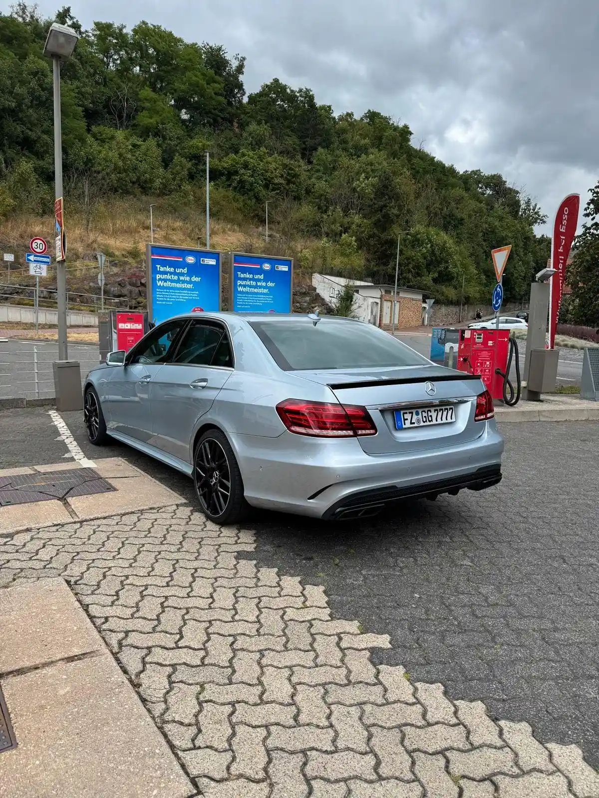 Mercedes-Benz E 400