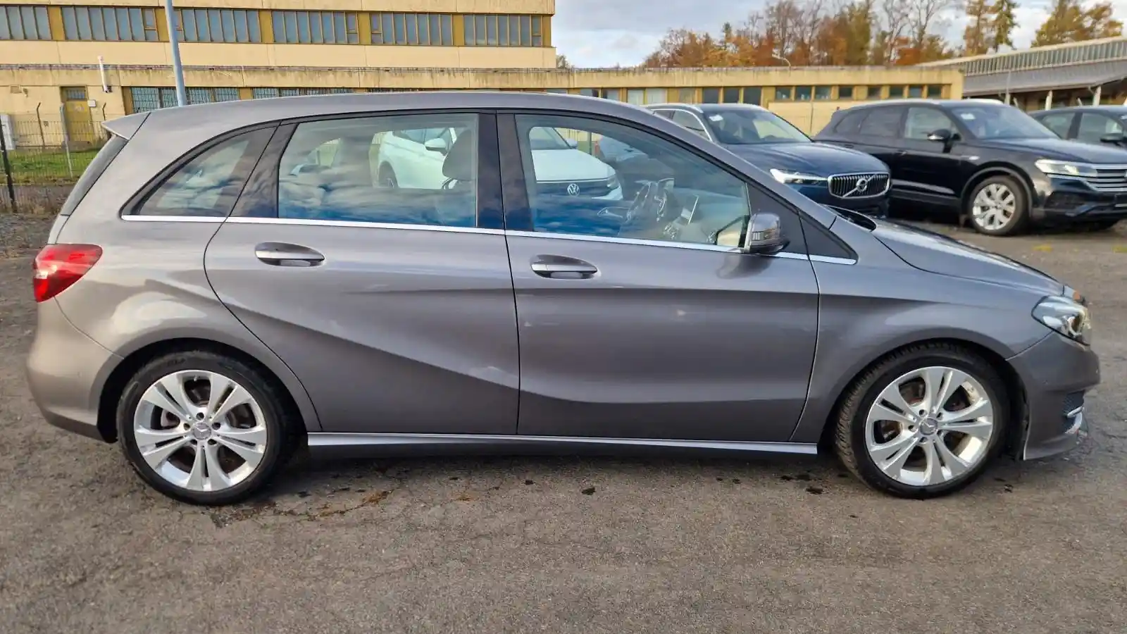 Mercedes-Benz B 220