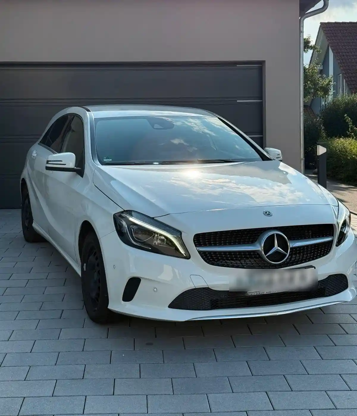 Mercedes-Benz A 180