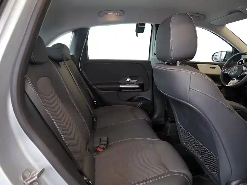Mercedes-Benz B 220