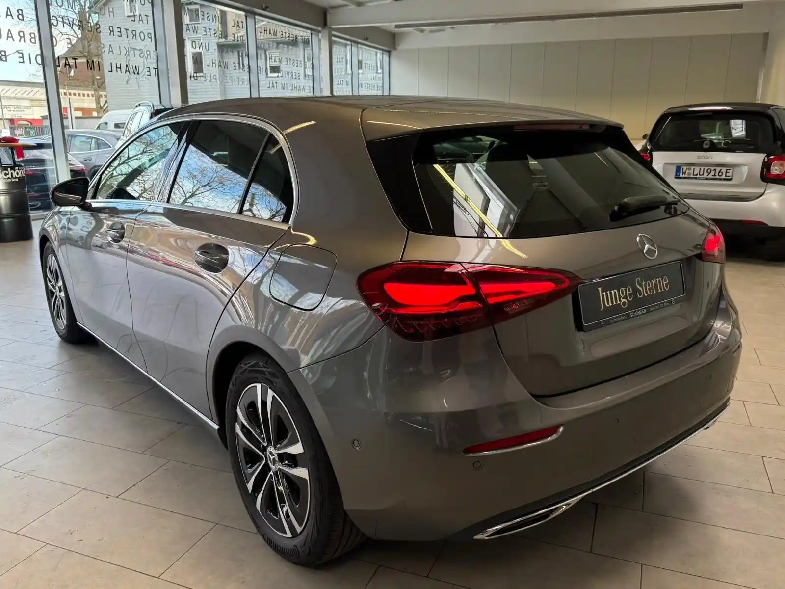 Mercedes-Benz A 200