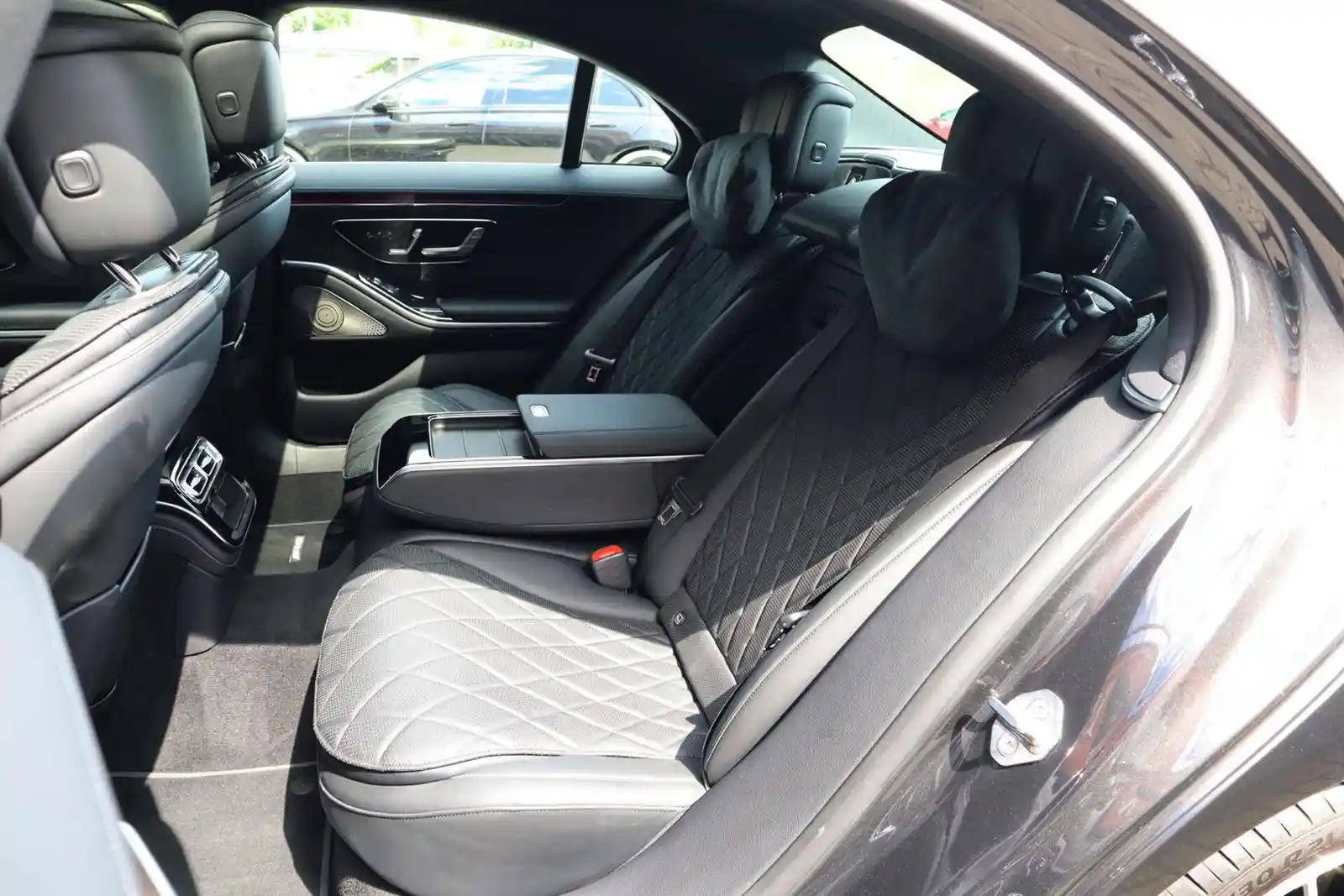 Mercedes-Benz S 400