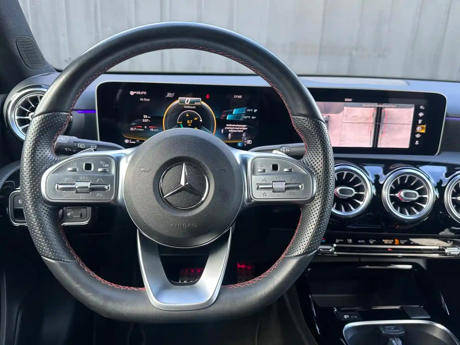 Mercedes-Benz A 35 AMG