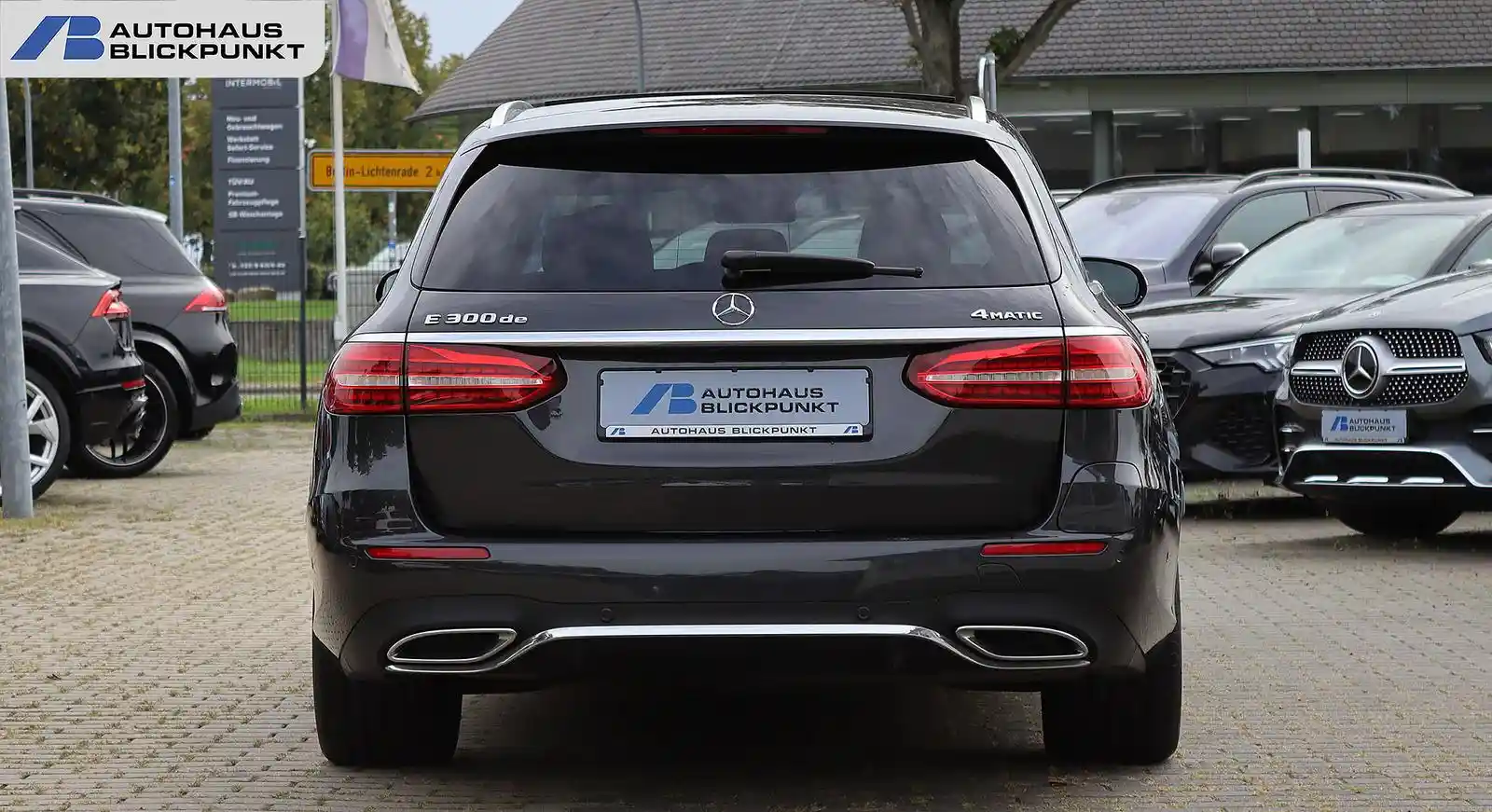 Mercedes-Benz E 300
