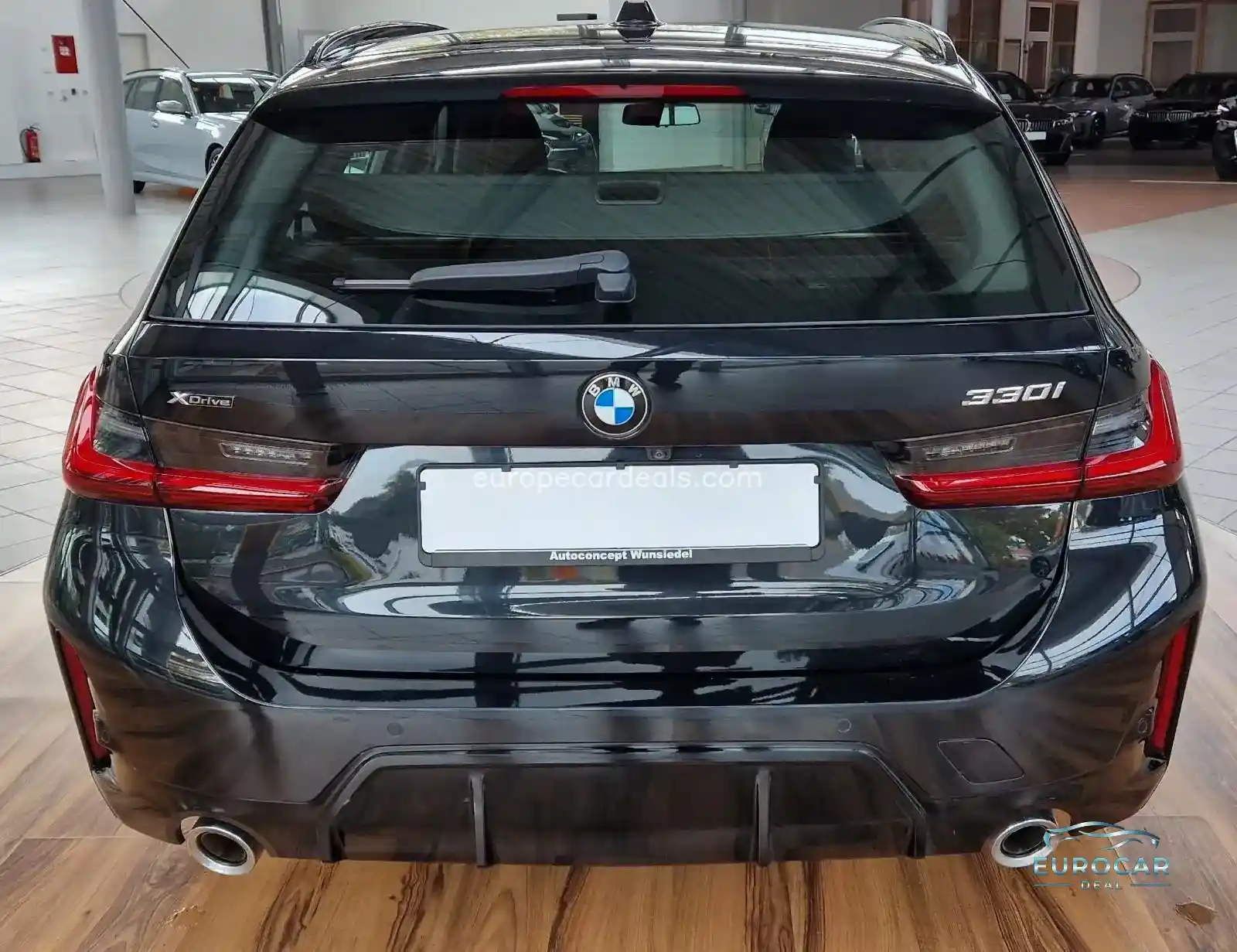 BMW 330