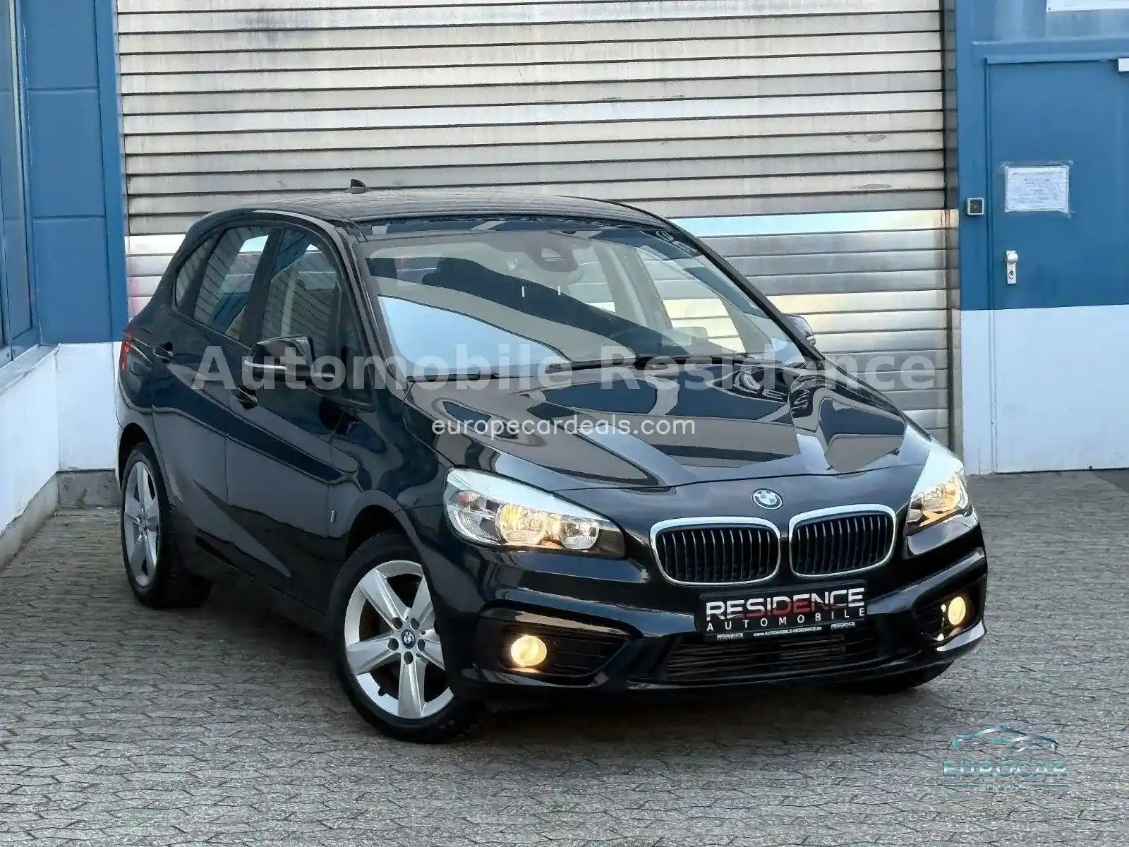 BMW 225