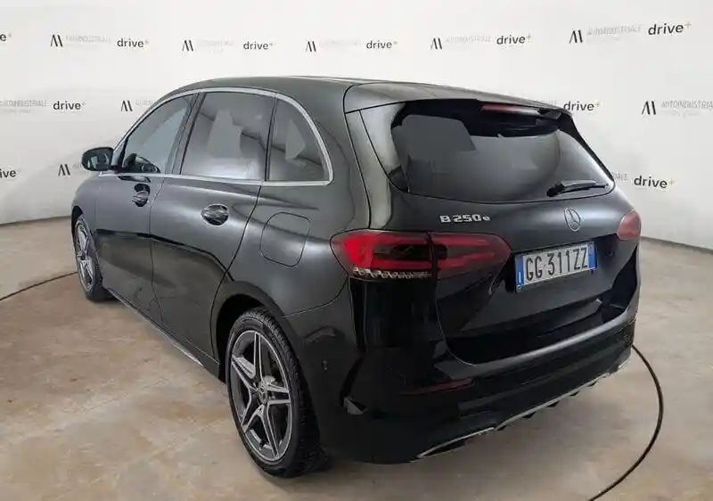 Mercedes-Benz B 250