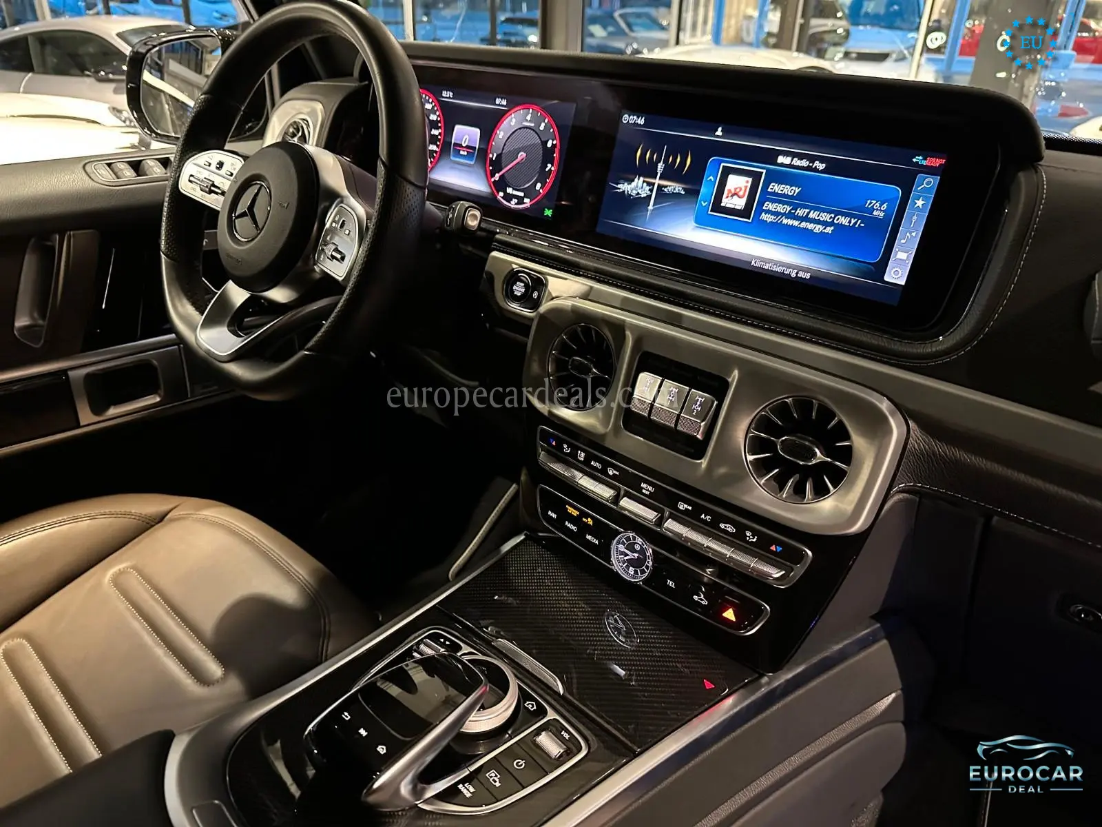Mercedes-Benz G 500