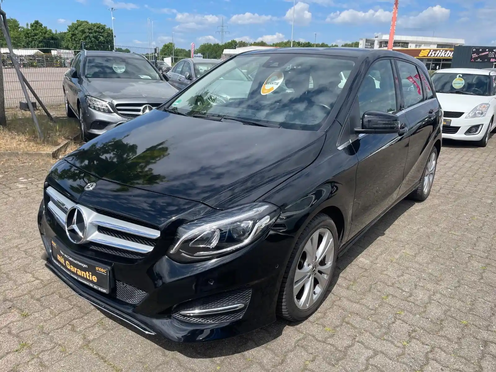 Mercedes-Benz B 200