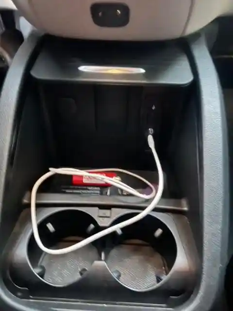 Mercedes-Benz V 220