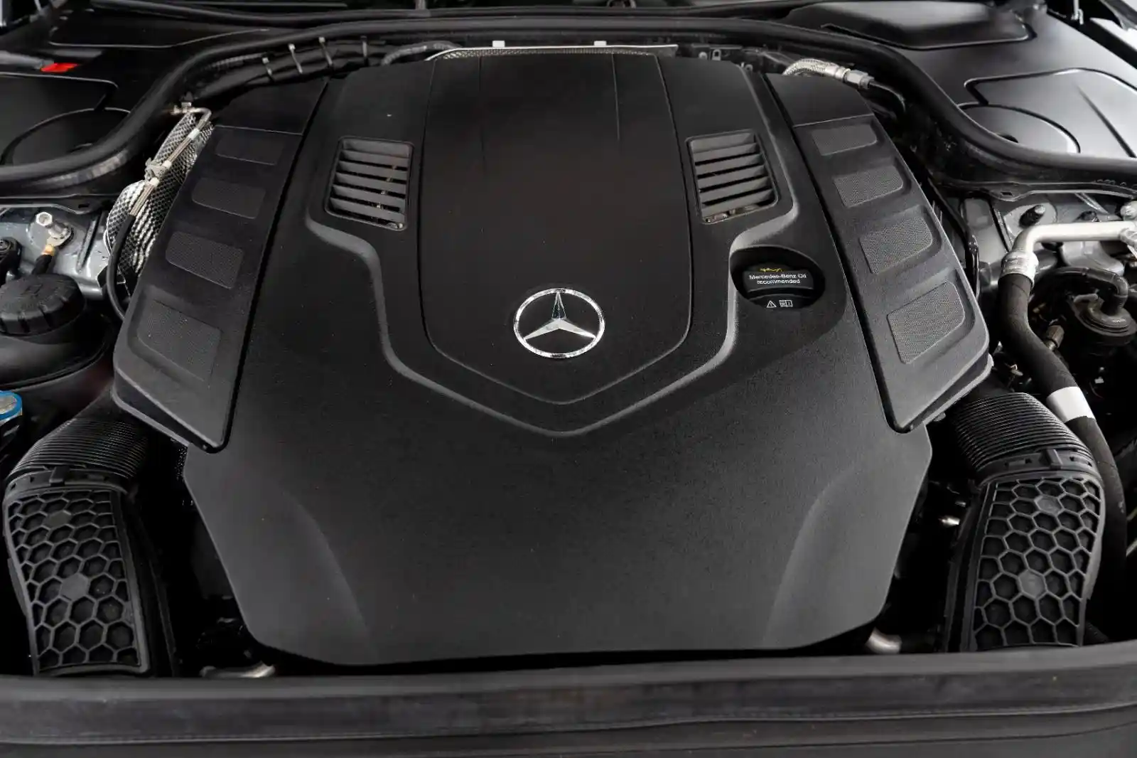 Mercedes-Benz S 560
