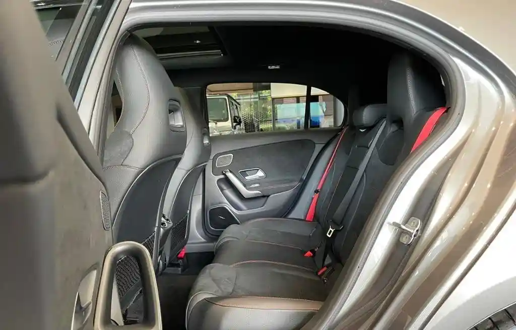 Mercedes-Benz A 35 AMG