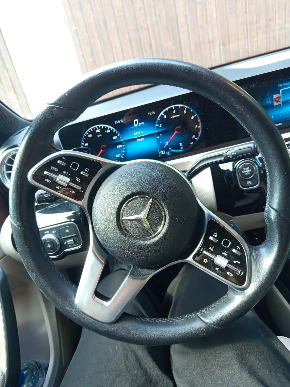Mercedes-Benz A 220