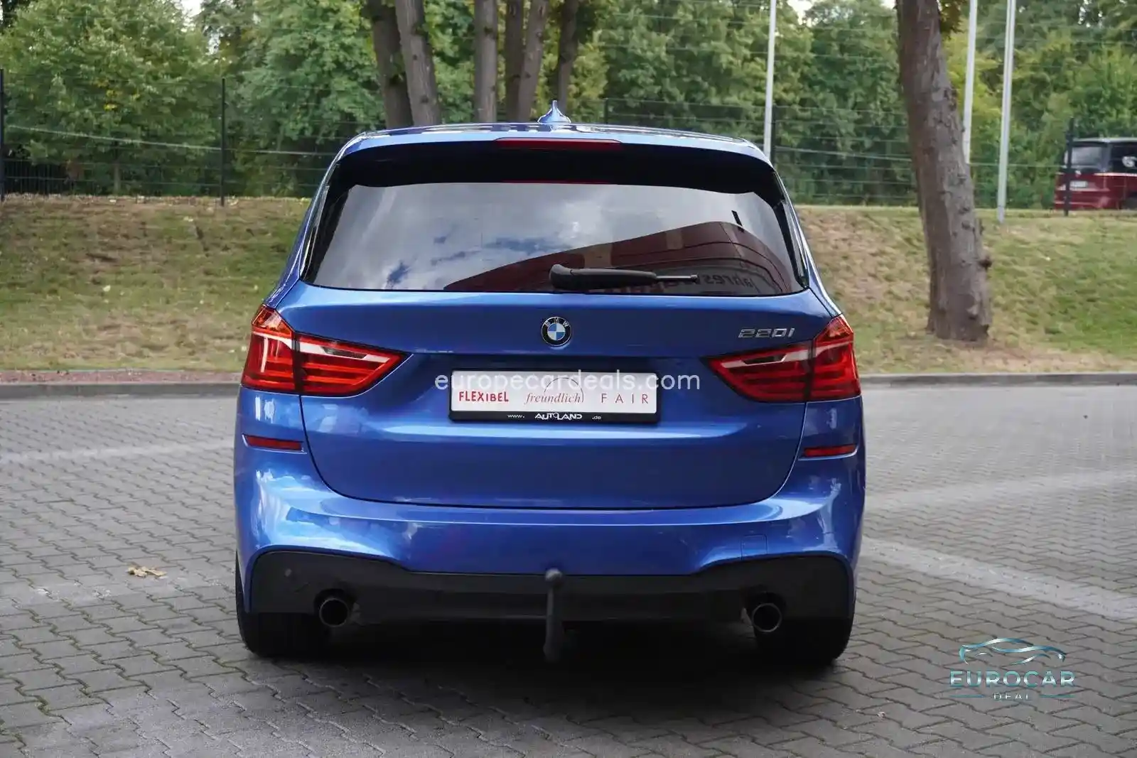BMW 220