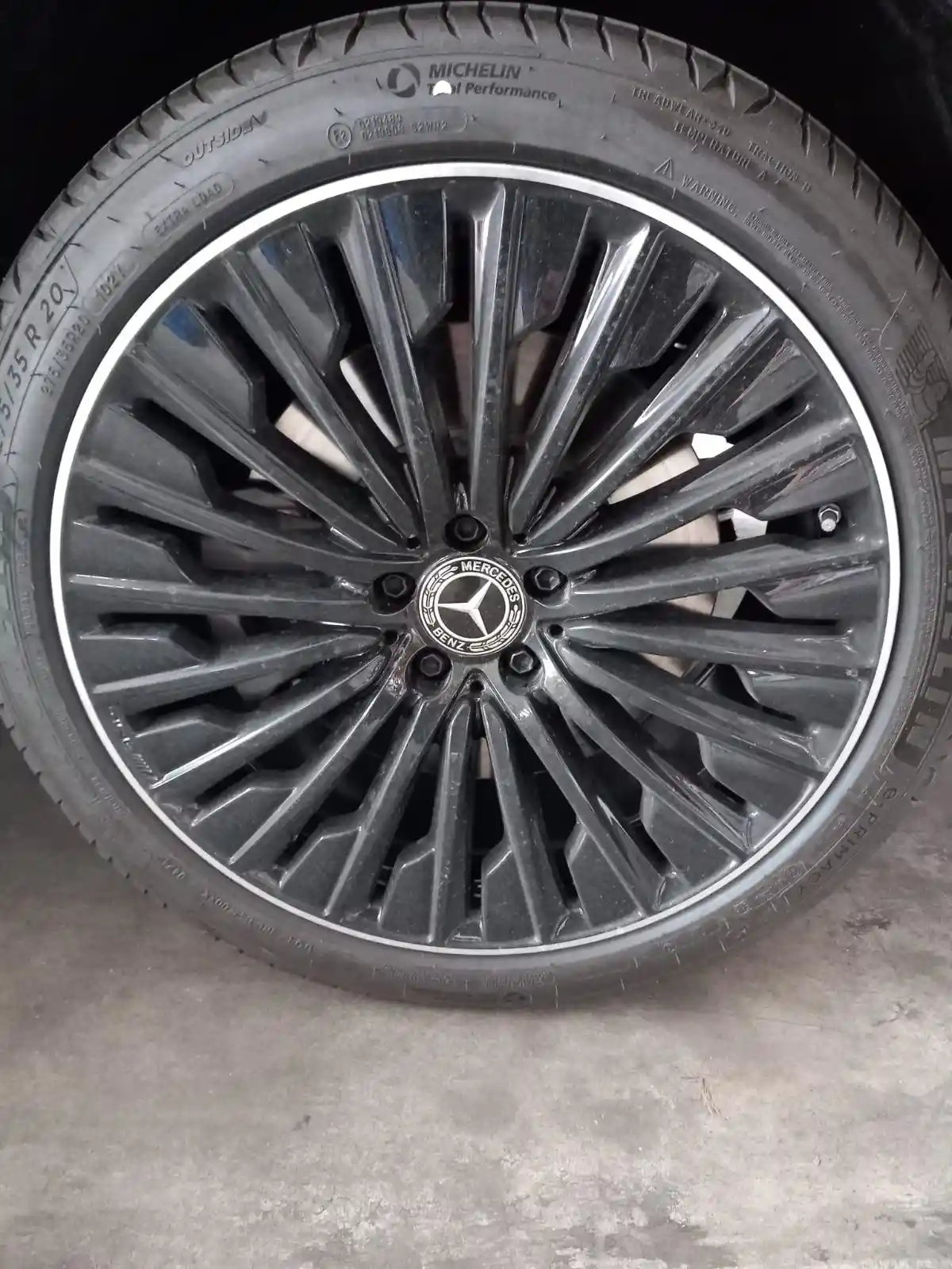 Mercedes-Benz E 300