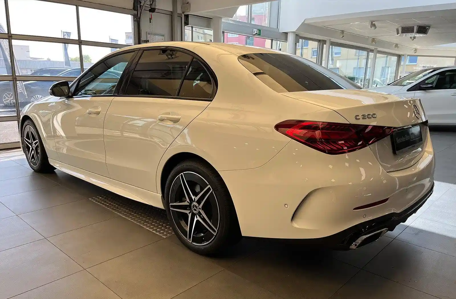 Mercedes-Benz C 200