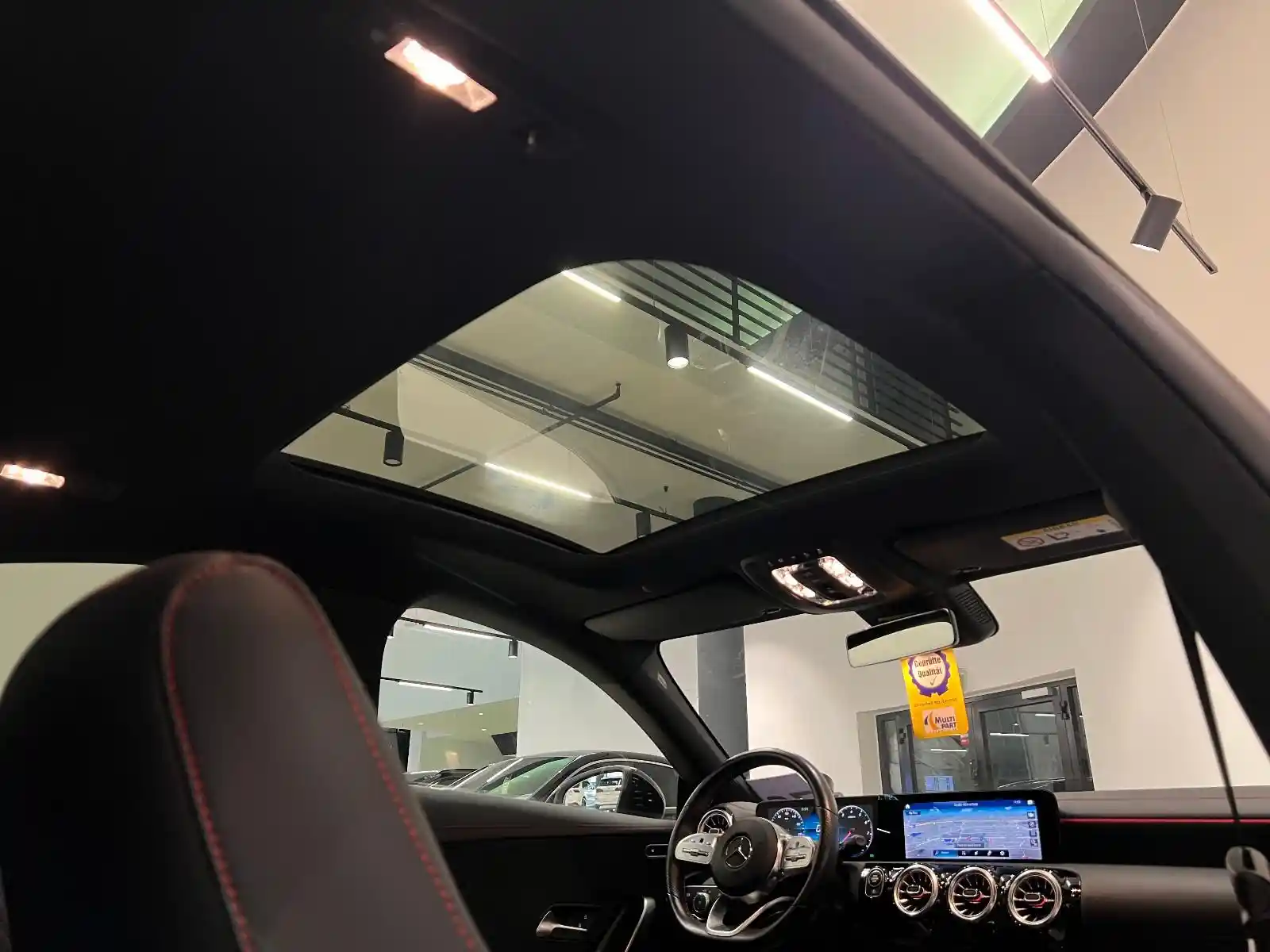 Mercedes-Benz CLA 200