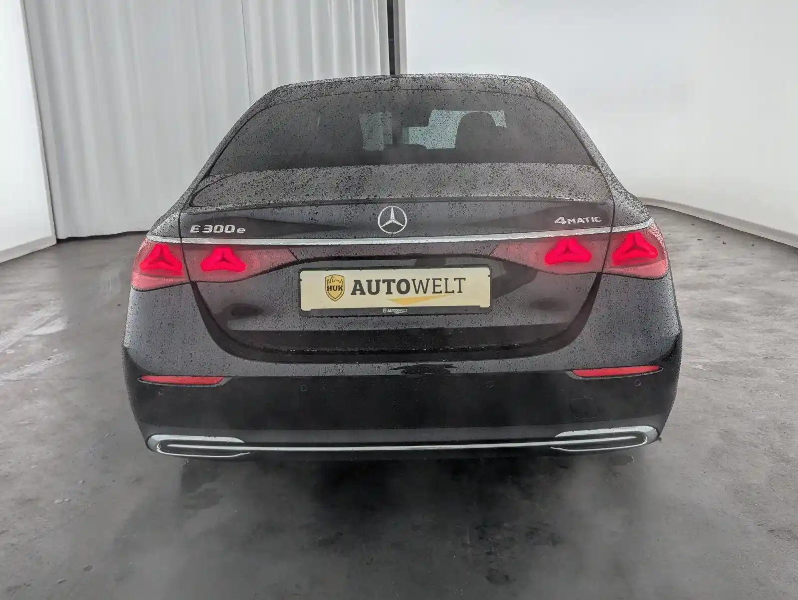 Mercedes-Benz E 300