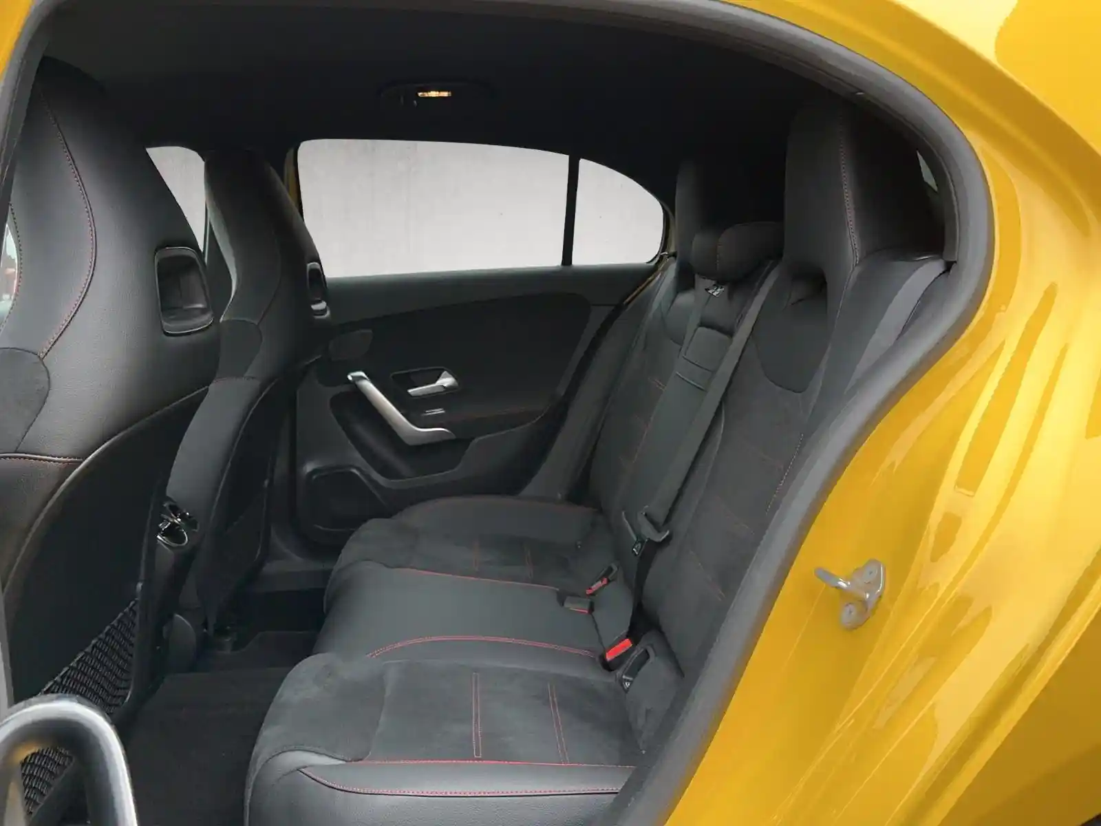 Mercedes-Benz A 45 AMG