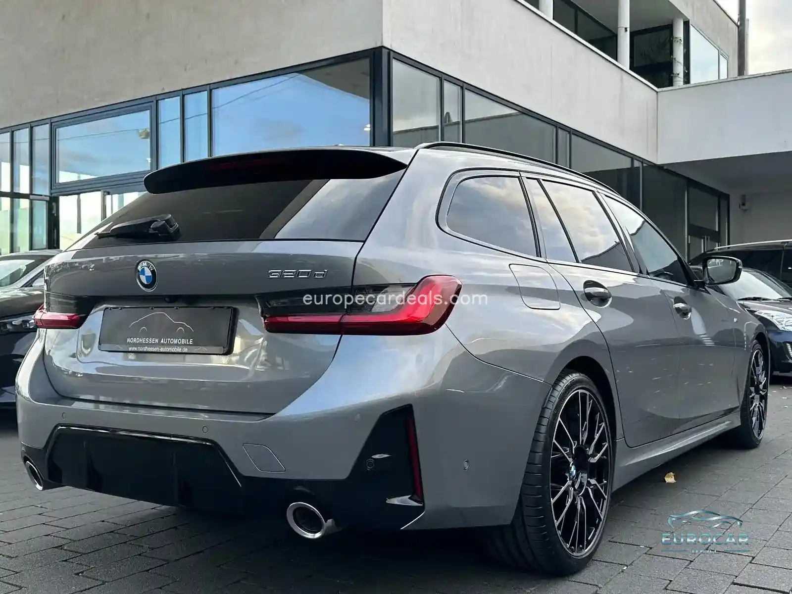 BMW 320