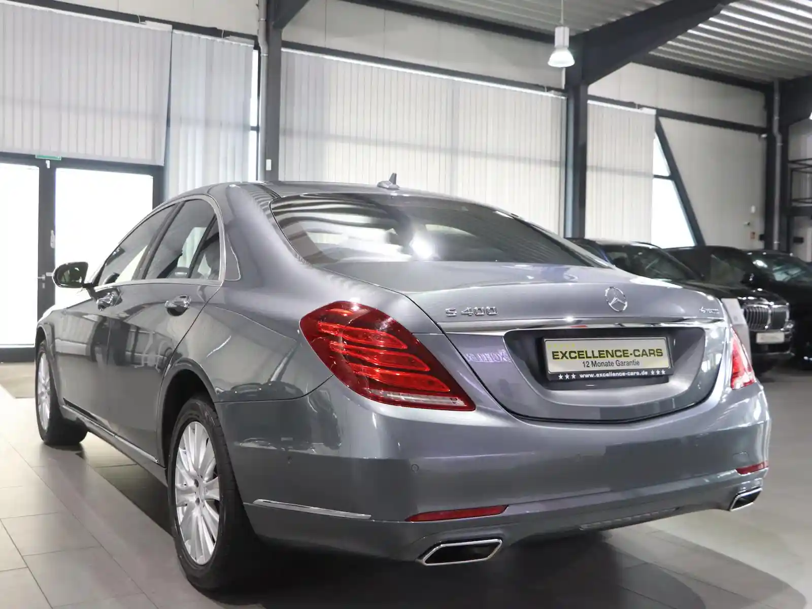 Mercedes-Benz S 400