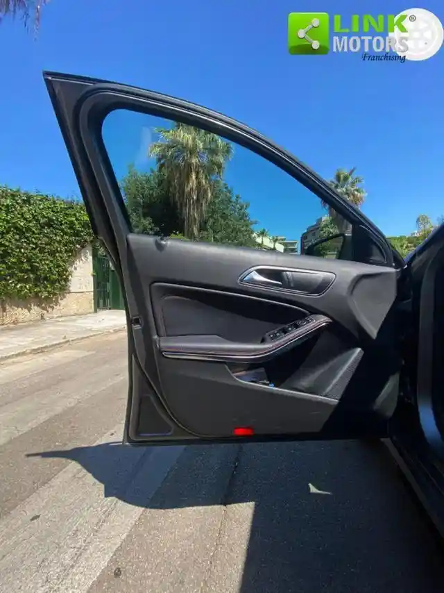 Mercedes-Benz A 45 AMG