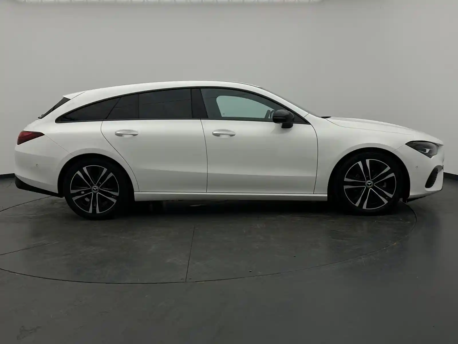 Mercedes-Benz CLA 200 Shooting Brake