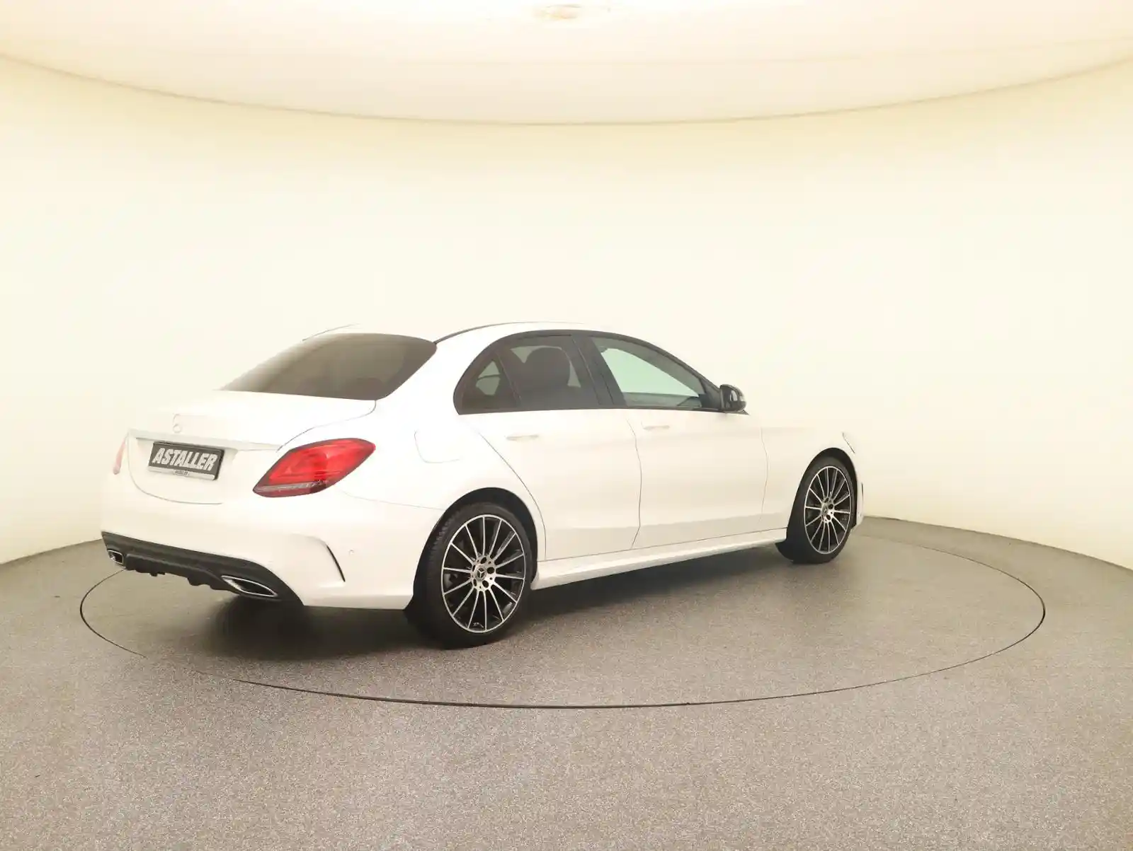 Mercedes-Benz C 180