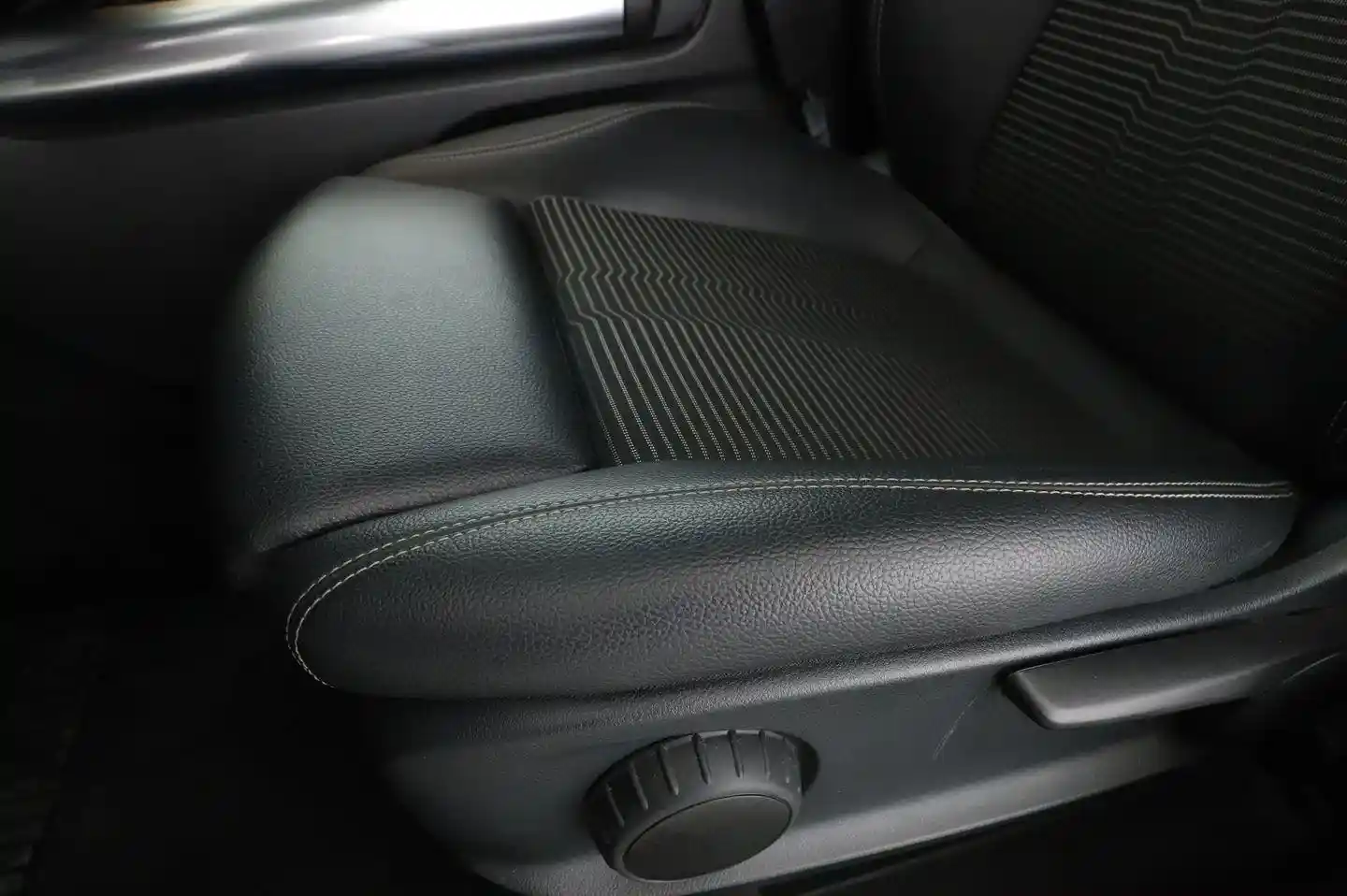Mercedes-Benz B 220