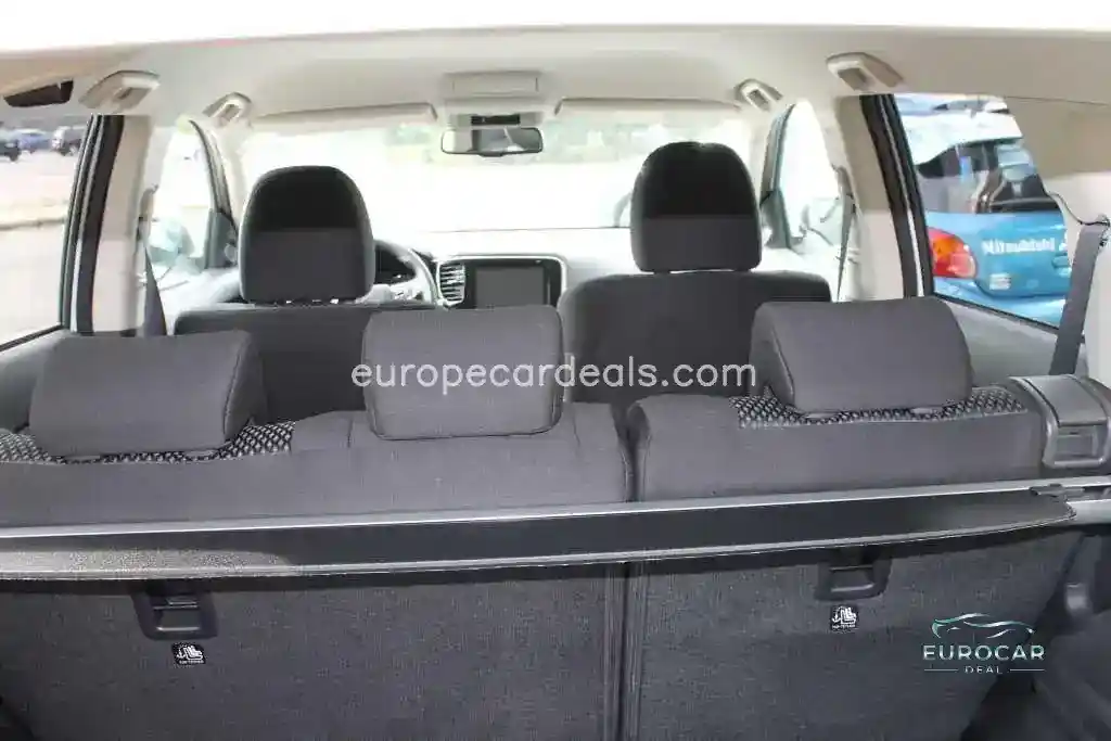 Mitsubishi Plug-in Hybrid Outlander