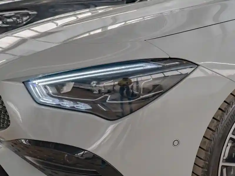 Mercedes-Benz CLA 220