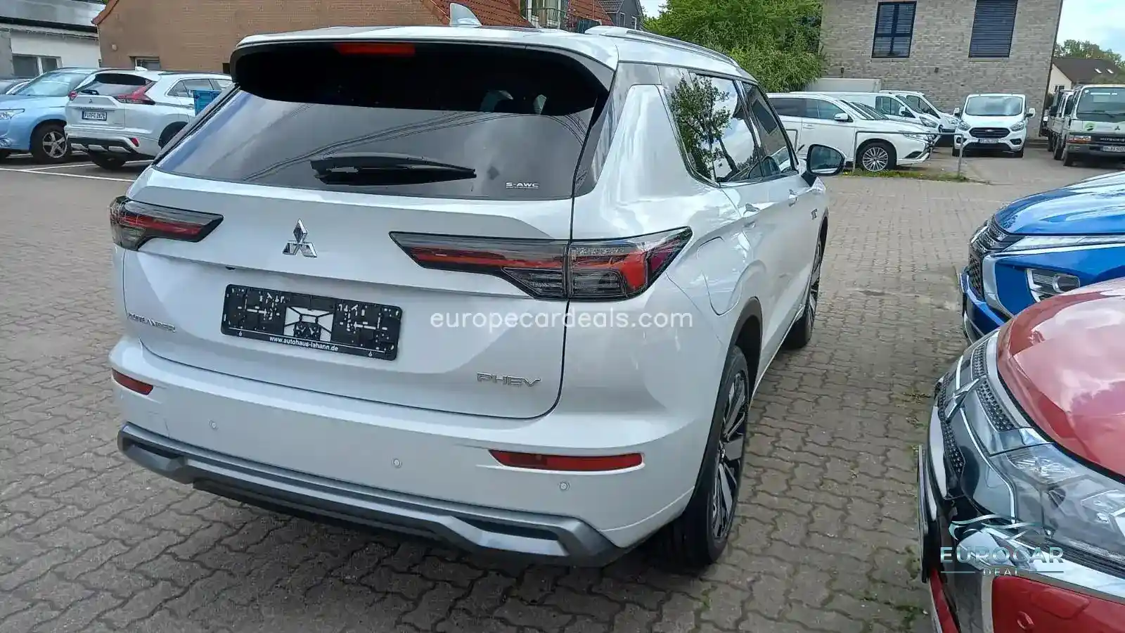 Mitsubishi Plug-in Hybrid Outlander