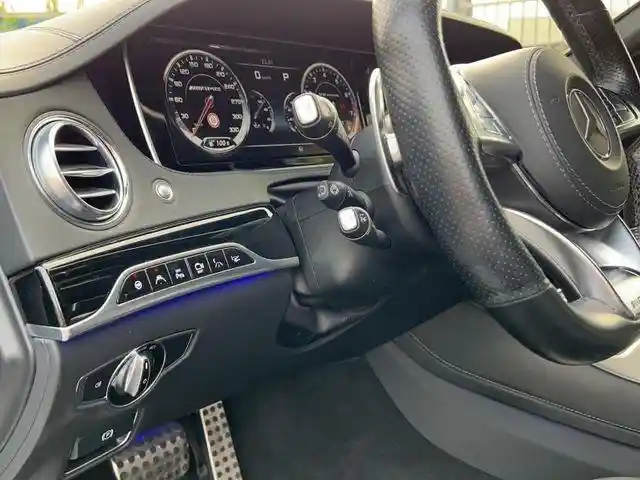 Mercedes-Benz S 63 AMG