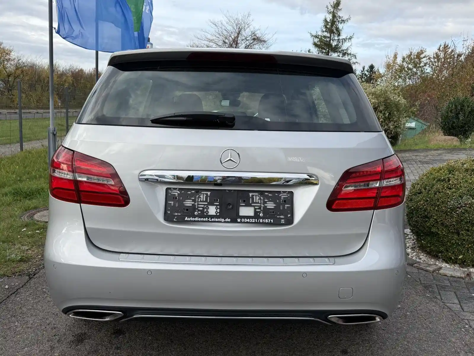 Mercedes-Benz B 220