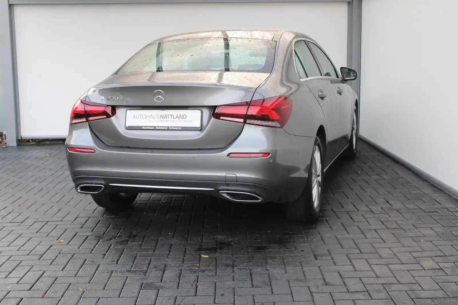 Mercedes-Benz A 200